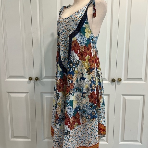 Seven Islands Rayon 1/4 Circle Multi Pattern Summer Dress With Shoulder Ties - Picture 4 of 12